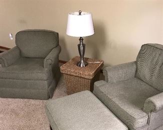 ARMCHAIR WITH OTTOMAN