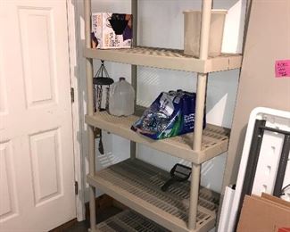 STORAGE SHELVING UNIT