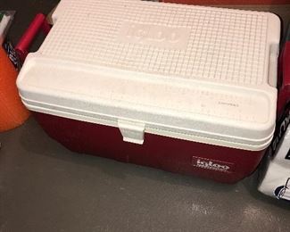 IGLOO CHEST COOLER