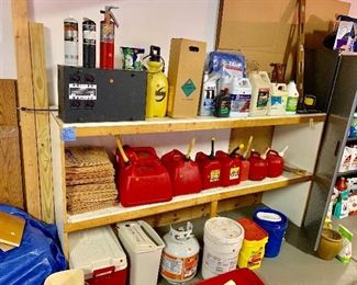 GAS CANS
