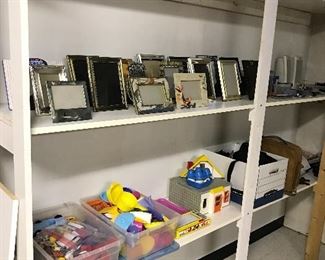 PICTURE FRAMES