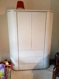 General Mica laminate wardrobe