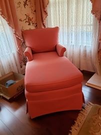 Upholstered chaise lounge