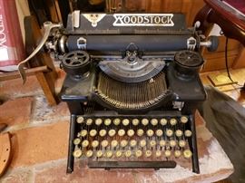Vintage Woodstock typewriter