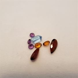 Lot-loose gemstones