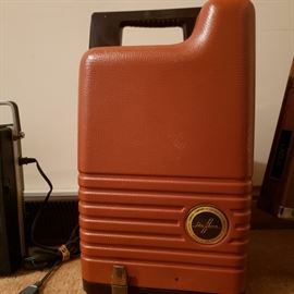 Revere Camera Company 9mm Projector