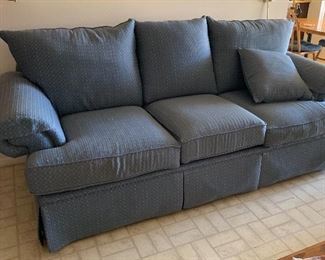 Bassett Furniture Country Blue Sofa/Couch 39x93x38in HxWxD