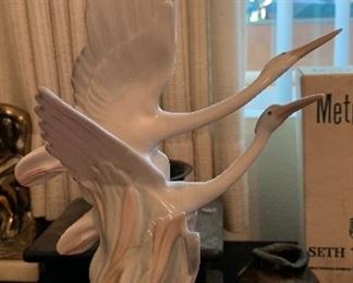 NAO Lladro Heron Birds in Flight