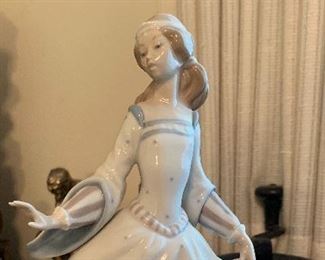 Lladro 4828 Cinderella
