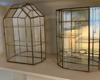 ▪ Vintage Mirror Etched Glass Curio #1
▪ Vintage Mirror Etched Glass Curio #2