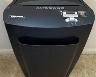 Fellowes W10c Paper Shredder