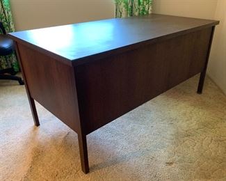 Vintage Walnut Executive Desk MCM 29x60x30in HxWxD