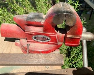Dunlap Vintage Vise (buyer Removal) Buyer Removal