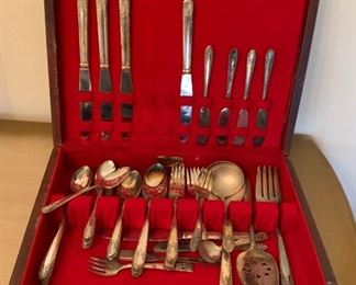 Crown Silver-plate Silverware Set