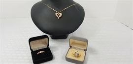 925 silver/ gold plated rings, necklace with cubic zirconia https://ctbids.com/#!/description/share/146679