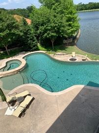 Outdoor chaise lounges 