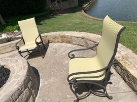 Like new poolside furniture
