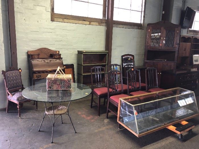 Antique & Household Items Auction! in Jacksonville, FL starts on 5/18/2019