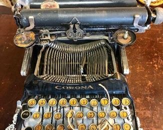 Corona Typewriter made in 1917