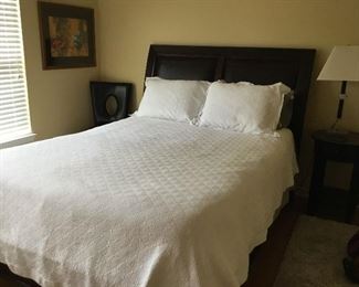 Queen size bed