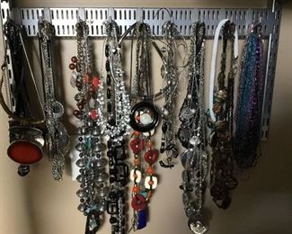 Lots of costume and good quality jewelry, more photos to come.