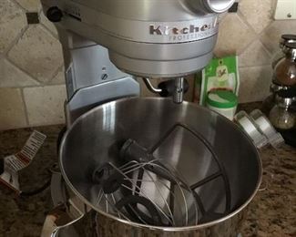 Kitchen Professional 600 mixer