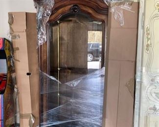 Mirrored armoire