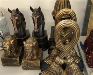 Bookends & decorative items