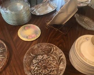 lots of tableware to entertain or decorate with in your home