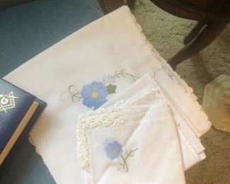 another set of nice linens. bridge cloth and luncheon napkins with hand stitching