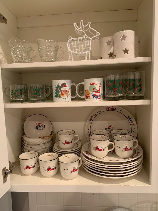 Bella Vista Estate Sale starts on 5/2/2019