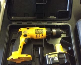 14.5 v hammer drill w/ 2 batteries & charger.