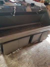 surgical sink from VA hospital