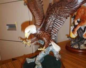 American Majesty Franklin Mint, 1987 With Stand