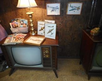 Vintage Televisions 