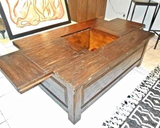 SECOND VIEW, WINE FLIP-TOP TABLE