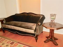 LOVELY HAVERTYS SOFA, RUSTIC SIDE TABLES