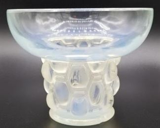 Lalique pedestal bowl, chipped
