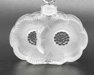 Lalique duex fleurs perfume bottle