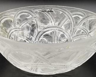Lalique Pinson Finch bird bowl (two identical bowls in this sale)