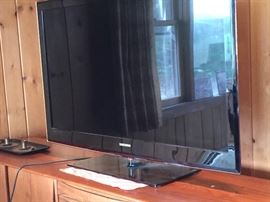 Samsung 46inch HDTV with remote 