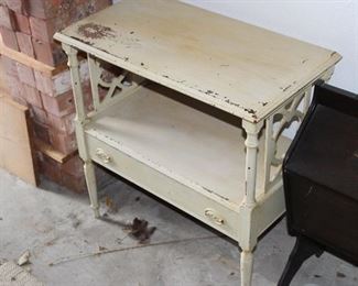 cute table for painting