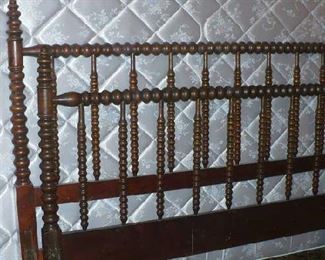 Jenny Lind bed nice condition 