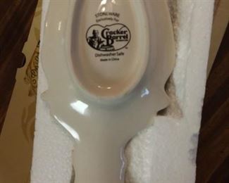 Cracker barrel spoon holder