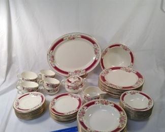 set of 8 piece Homer Laughlin dinnerware     https://ctbids.com/#!/description/share/152118