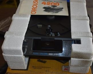Kodak Carousel 4200 Projector with Box and Manuel