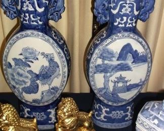 Blue and white Chinese vases and Fu dog bookends