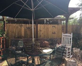 Vintage Iron Patio Set consisting Of
4 Spring Chairs & Table