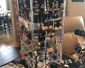 Over 200 Pairs of Sterling Silver Earrings & Designer Earrings
( Some Vintage Clip On’s Also)
Karl Lagerfeld and more!!!