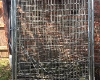 New Retriever Dog Kennel 6 ft tall
(5ft x 10ft)